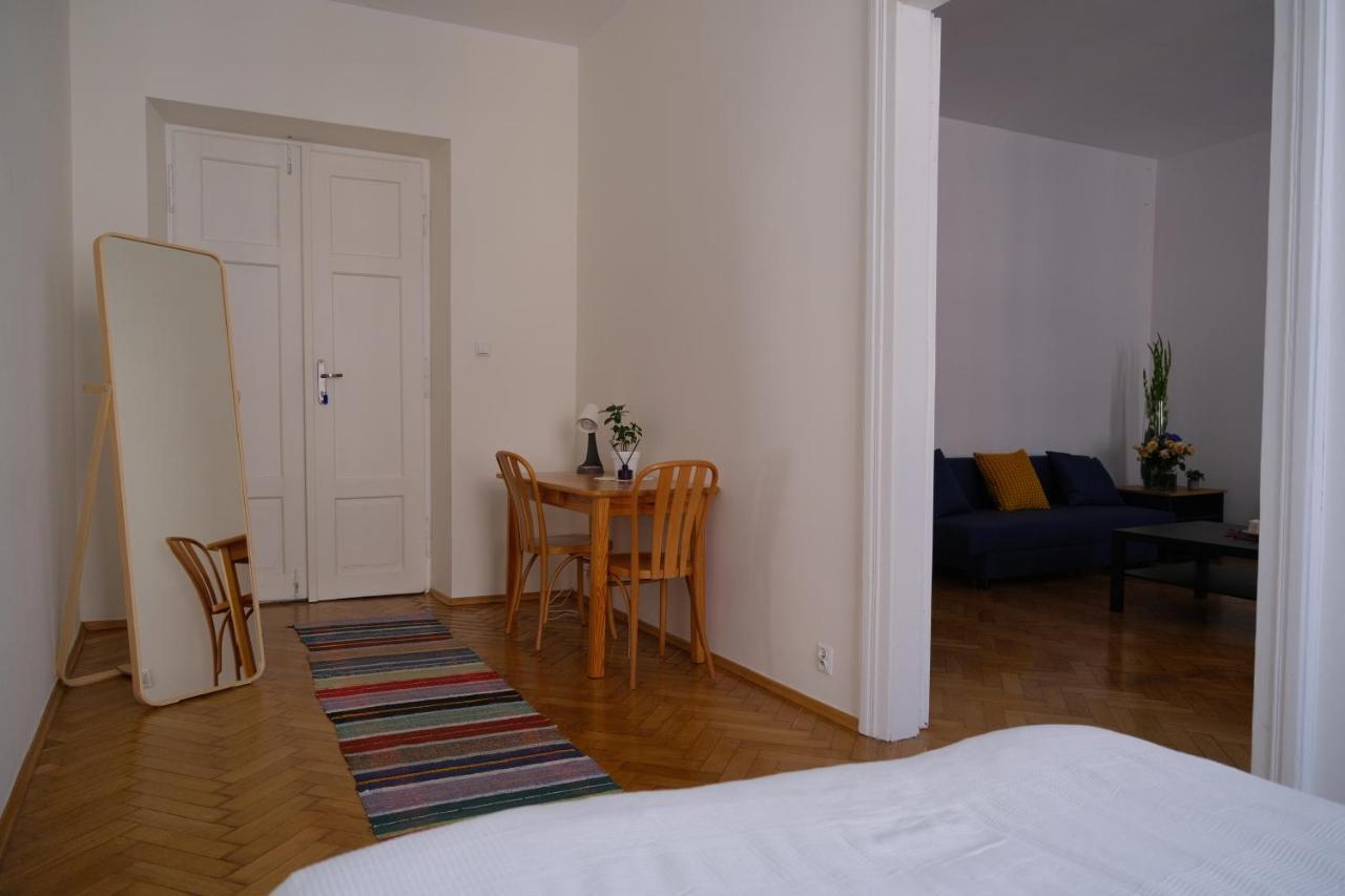 Apartamenty Nic Kraków Exteriör bild